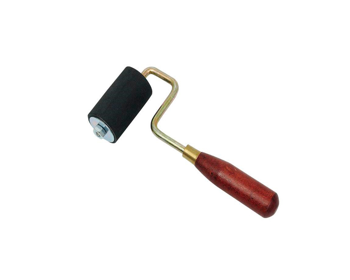 RODILLO GOMA PARA GRABADO   8 CM M/MADERA